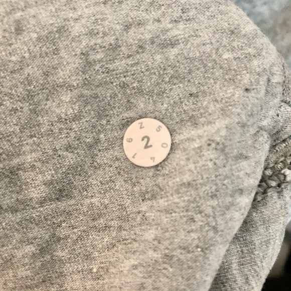 LULULEMON Sweatshirt - Picture 13 of 13